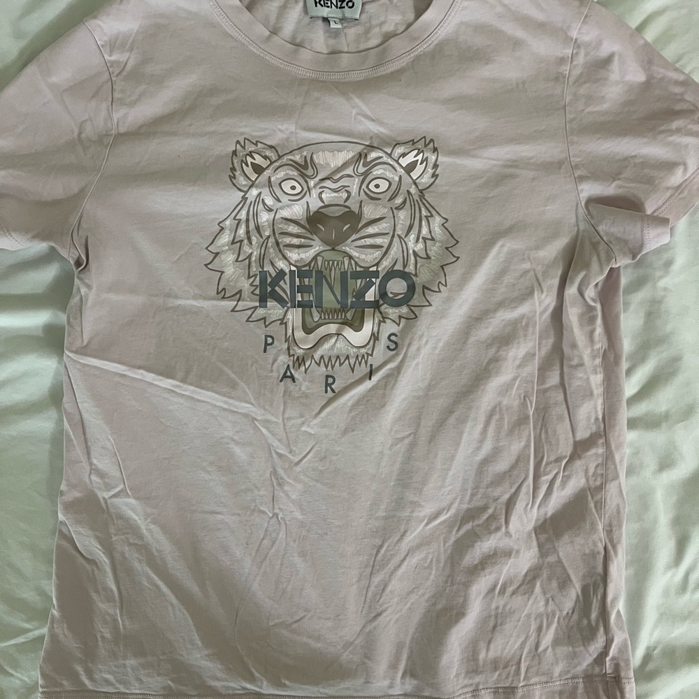 Women’s kenzo tee